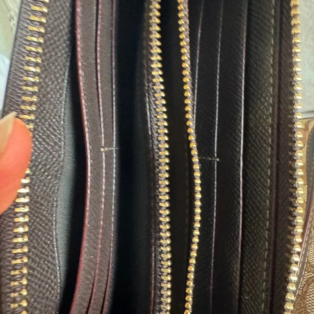 Coach Tan and Brown Signature Shoulder Bag with Wallet NWOT - Picture 8 of 15